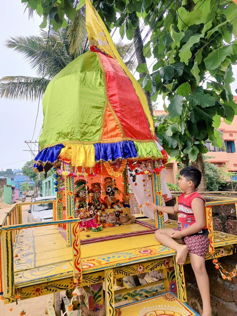 ppldoctor's tweet photo. ହେ ଜଗନ୍ନାଥ। ତମେ ହିଁ ସାହା । #RathaYatra2022 #RathaYatra #odishagram https://t.co/C52ErXOjEq