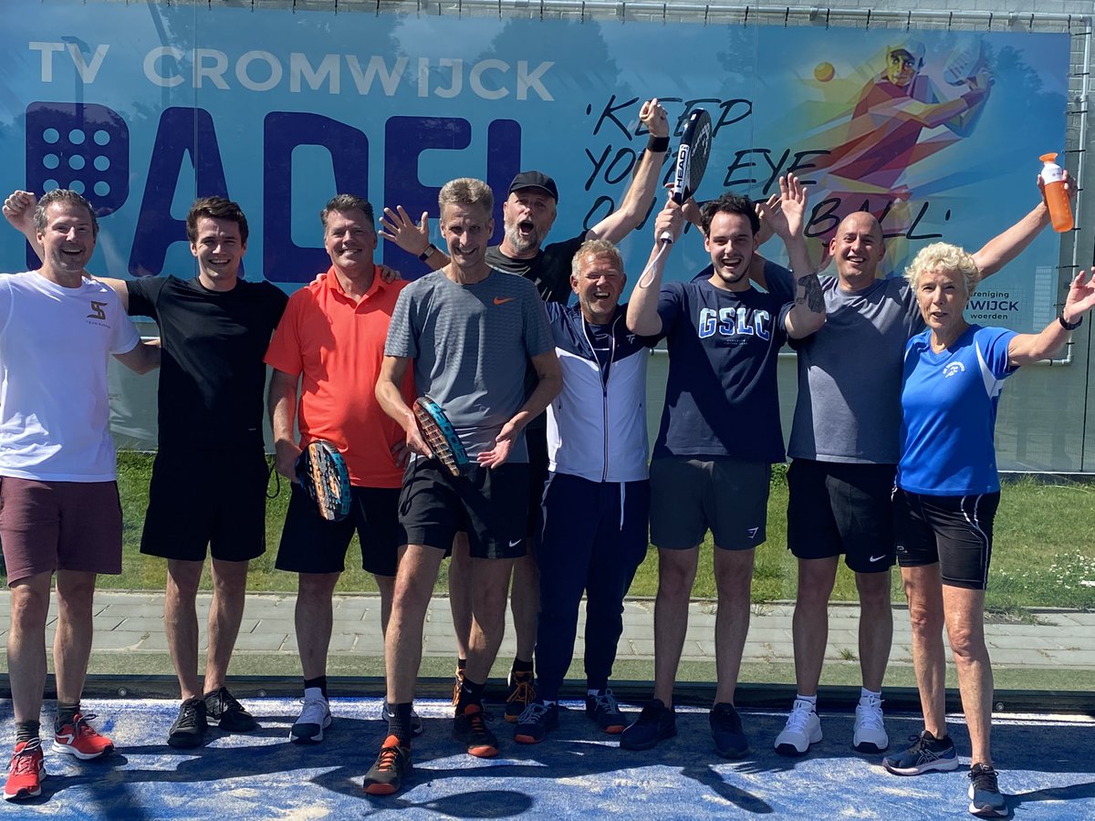 ATBAutomation's tweet photo. #padel clinic bij TV Cromwijck Woerden. https://t.co/NBt3tiBBWi