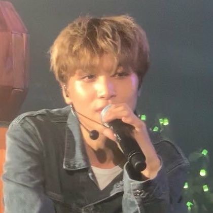 lhcdaily's tweet photo. this genre of haechan photos > https://t.co/egGF4JnYnm
