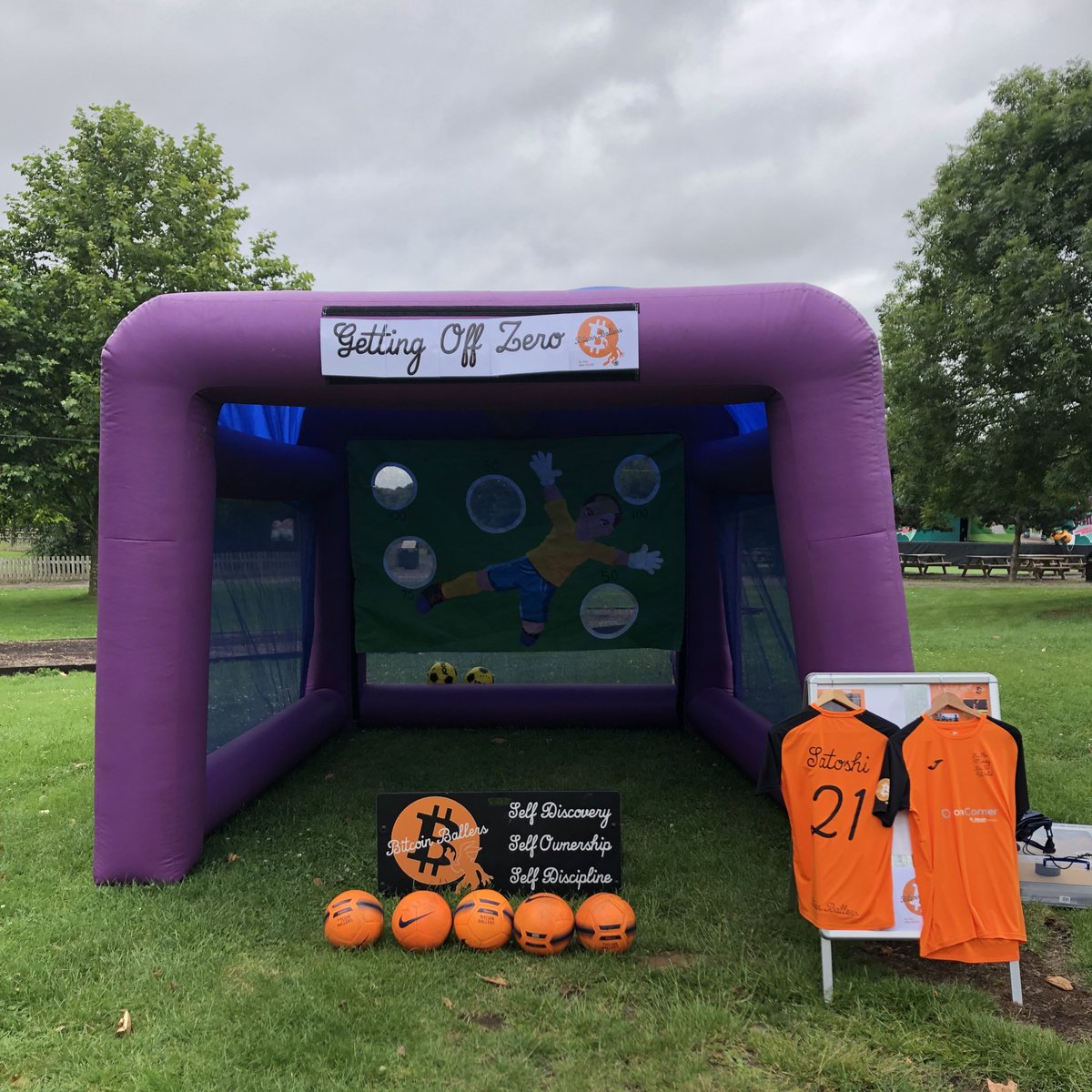 JosiasCarbon's tweet photo. #BitcoinBallers are ready to help educate on the benefits of #GettingOffZero ⚽️🥅🧡 #Bitcoin #SelfDiscovery #SelfOwnership #SelfDiscipline https://t.co/EbHA48egMq