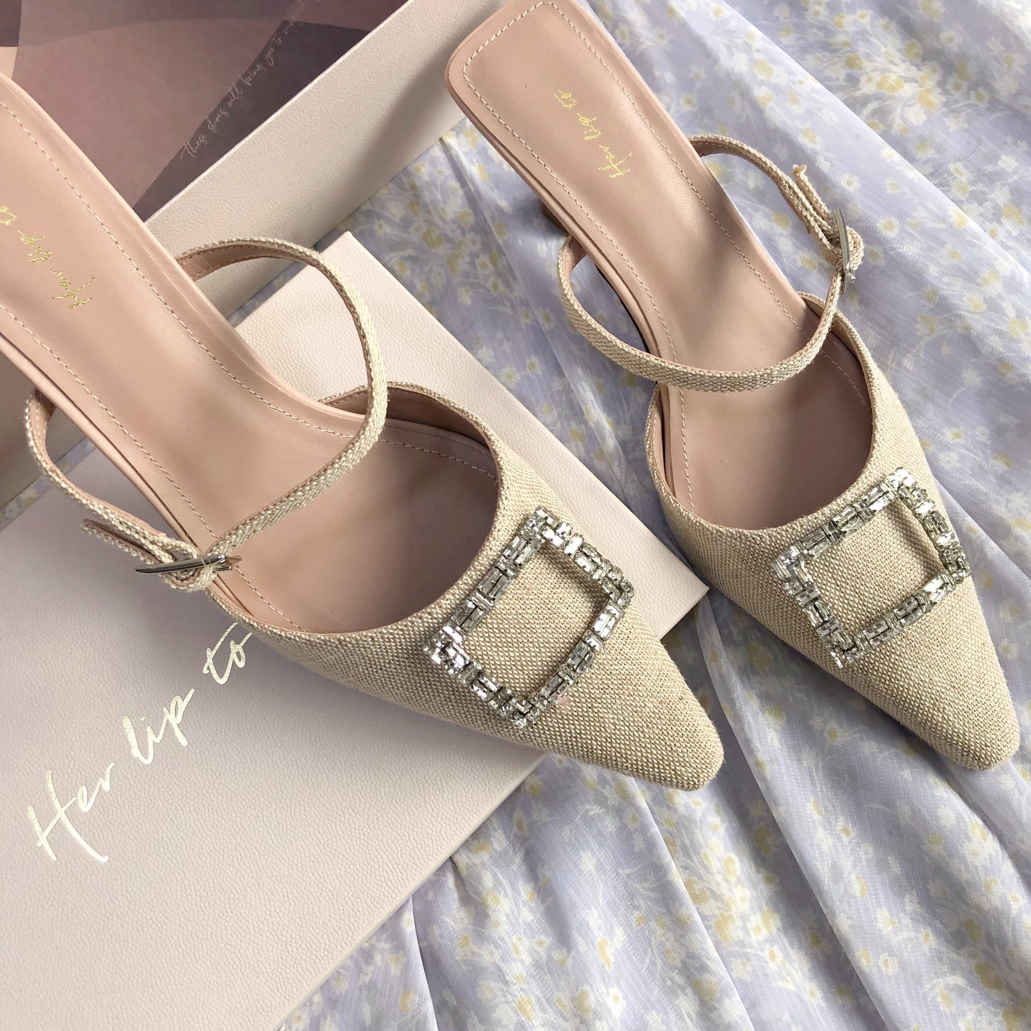 her lip to Linen Blend Crystal Mules | rotarynewsonline.org