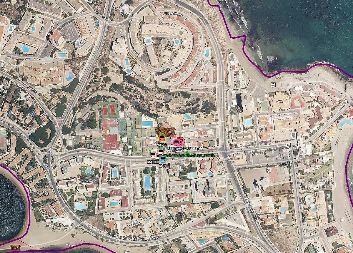 📢12:02h. Servicios de emergencia trabajan en la extinción del incendio declarado en una vivienda en la Urbanización Los Corales, La Manga del Mar Menor #Cartagena 
✔️Informan de un herido en parada cardio respiratoria.
<a href="/Bomberos_CT/">𝘽𝙤𝙢𝙗𝙚𝙧𝙤𝙨 𝘾𝙖𝙧𝙩𝙖𝙜𝙚𝙣𝙖 🇪🇸</a> 
<a href="/BomberosCEIS_RM/">Bomberos Región de Murcia - CEIS</a> 
#061Murcia
<a href="/PC_CartagenaES/">Protección Civil Cartagena</a>