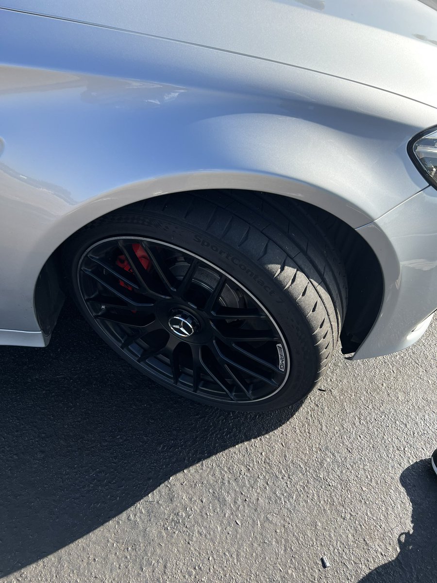 mtura712's tweet photo. Up close and personal! With @sa_continental @Conti_Press #ContiSportContact7 performance tyre with  adaptive tread design that adjusts to dry and wet roads and with #BlackChilli compound for maximum grip! https://t.co/4kq2cW7FDU