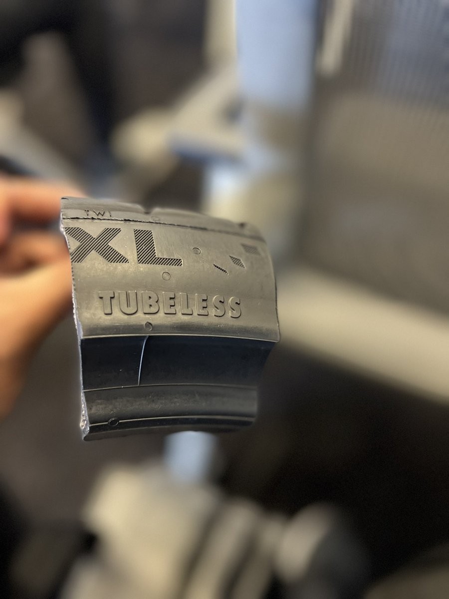 mtura712's tweet photo. Up close and personal! With @sa_continental @Conti_Press #ContiSportContact7 performance tyre with  adaptive tread design that adjusts to dry and wet roads and with #BlackChilli compound for maximum grip! https://t.co/4kq2cW7FDU