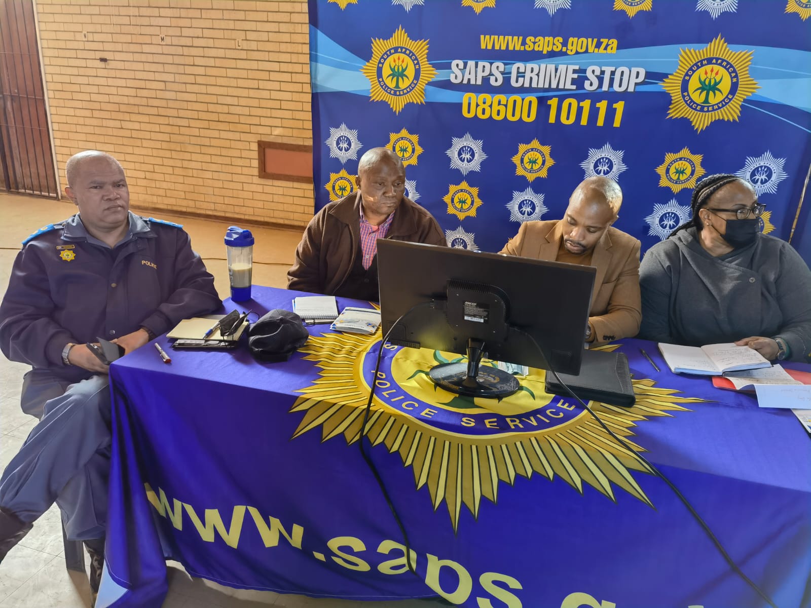 Sa police service on twitter sapsgp saps prov comm lt gen elias