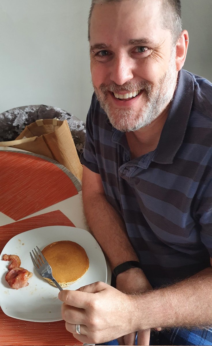 drvan's tweet photo. OnThe11th #DaysOfSummer2022 'tis the 1st day of @robsy74's week-vacation &amp; he made me pancakes &amp; then a nice lie down on the bed with Kobi &amp; Angus. What's next? Well, a rainy daytrip to @CostcoUK of course w/ my Canadian card &amp; see again how it compares. #GoodTimes https://t.co/27owKYOTiZ