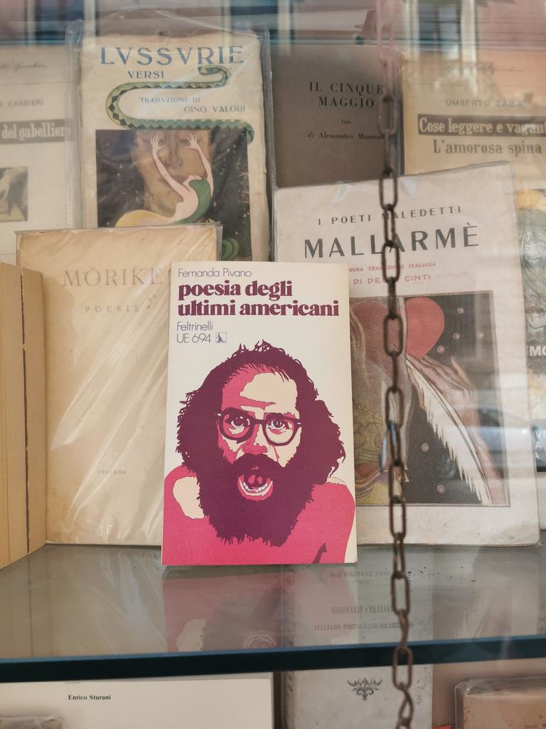 jp_uria's tweet photo. Visto en 📍 Bari, Italia 🇮🇹
@IgnatiusFarray https://t.co/EtiqiXesa2
