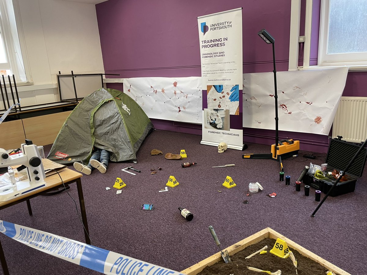 CwpUop's tweet photo. @portsmouthuni @SCCJ_UoP Open day today - looking forward to meeting prospective new students! https://t.co/XM4Q8RyDBh