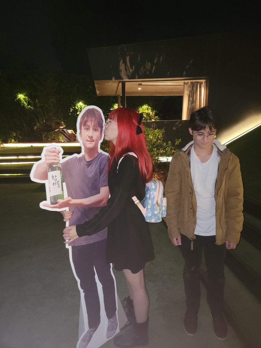 lily (@lilypichu) on Twitter photo 