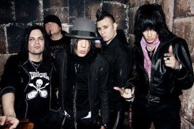 69eyes_France's tweet photo. ☥ The 69 eyes ☥

Tonight the vampires will rock the stage of the festival Rock in the city of Kouvola at 20:00-21:00

Get ready, YOU WANNA ROCK ?⚡🦇

#jyrki69 #jussi69 #bazie #archzie #timotimo #69eyes #the69eyes 

Credit to photographer
https://t.co/zV7cV53IAb https://t.co/g8awDtz4jv