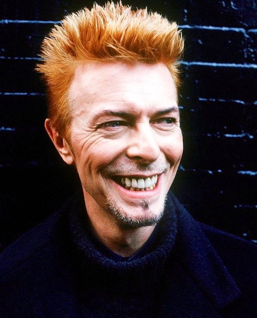 RockConLipstick's tweet photo. You little wonder, little wonder you…

#RockConLipstick💋#DavidBowie #bowie #earthling https://t.co/Qukbg6cdeD