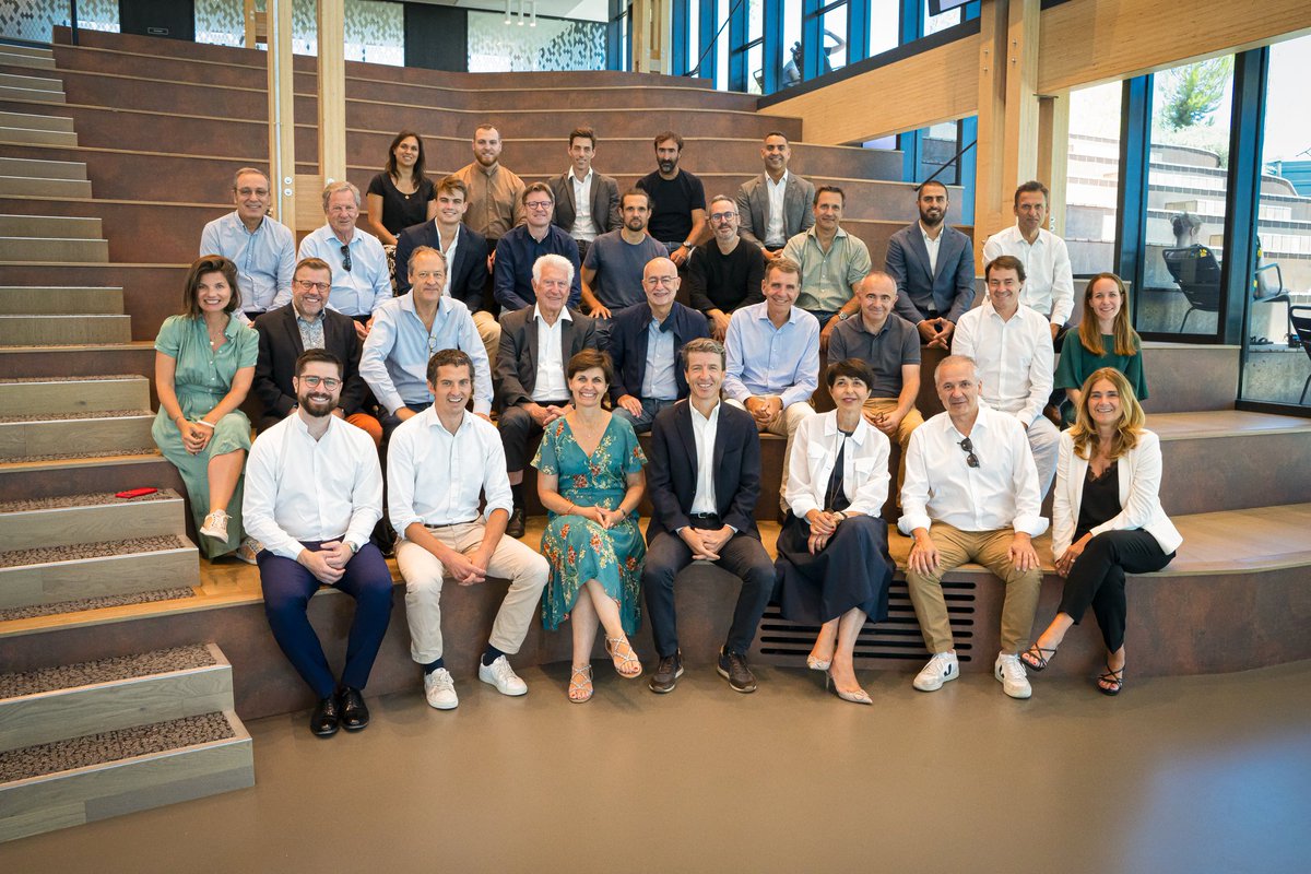 Club Top 20 tweet media