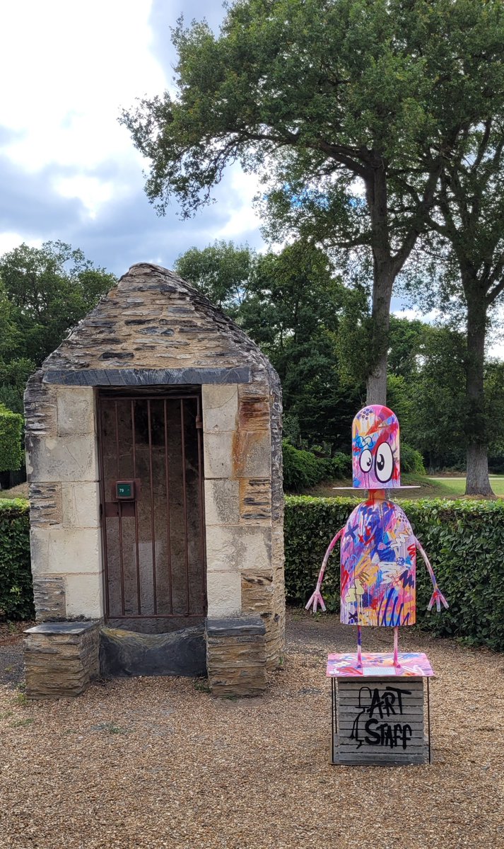 DelpheF's tweet photo. 🤩 Quand artisans d'art, artistes et street artistes "customisent" #BoteroPop ça donne #ArtStaffExpo : 49 statues à découvrir jusqu'au 3 octobre dans tout le Parc du château de Pignerolle #Angers 🔎
https://t.co/MSQhPC6t0C
#CultureAngers #streetart #exposition https://t.co/tGqRsdfdCG