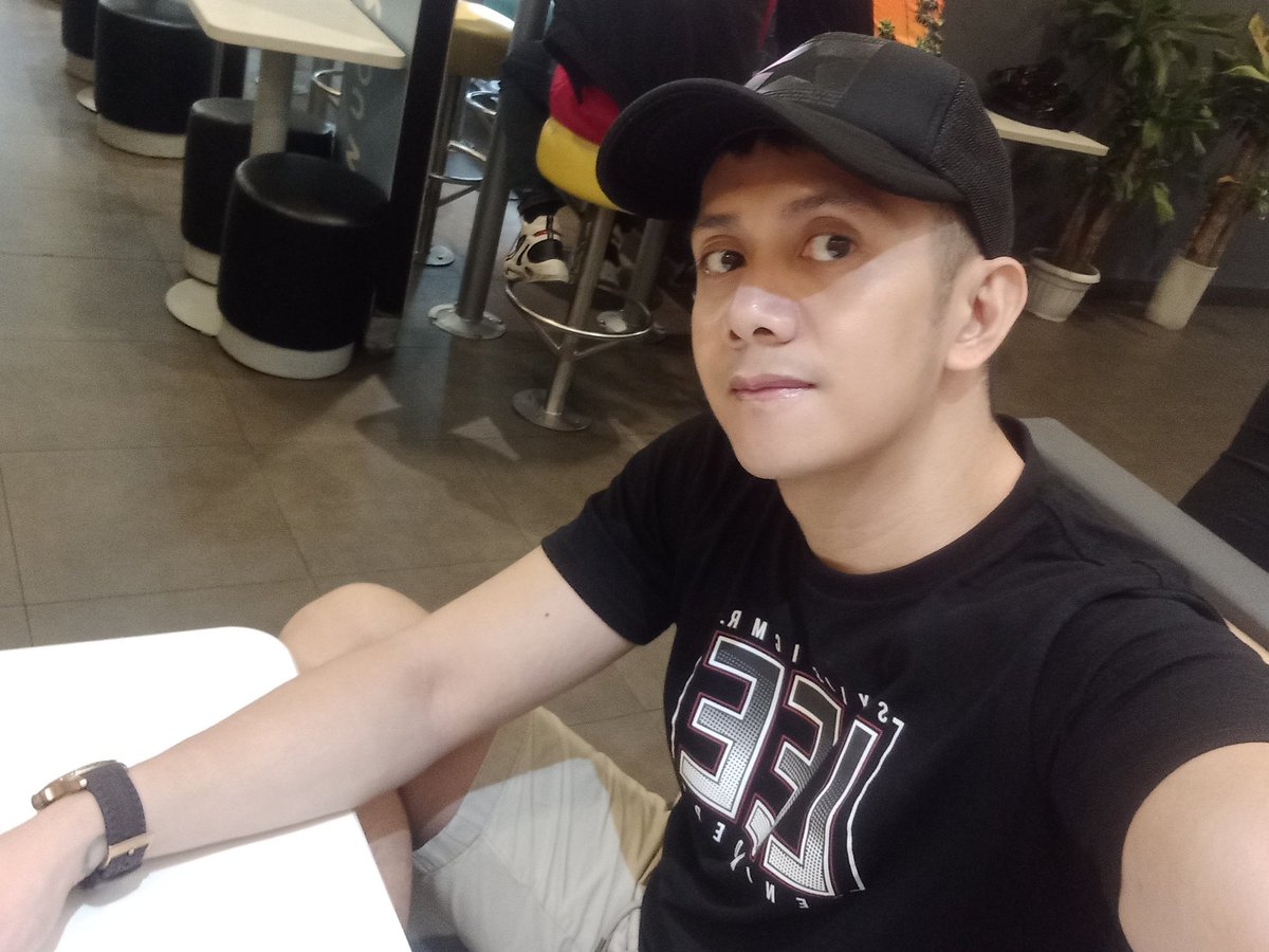 RyanUAE2's tweet photo. Patiently waiting for my bebe love #waiting #loveyourself #weekendtrip #1monthleft https://t.co/2BPKoL1HWJ