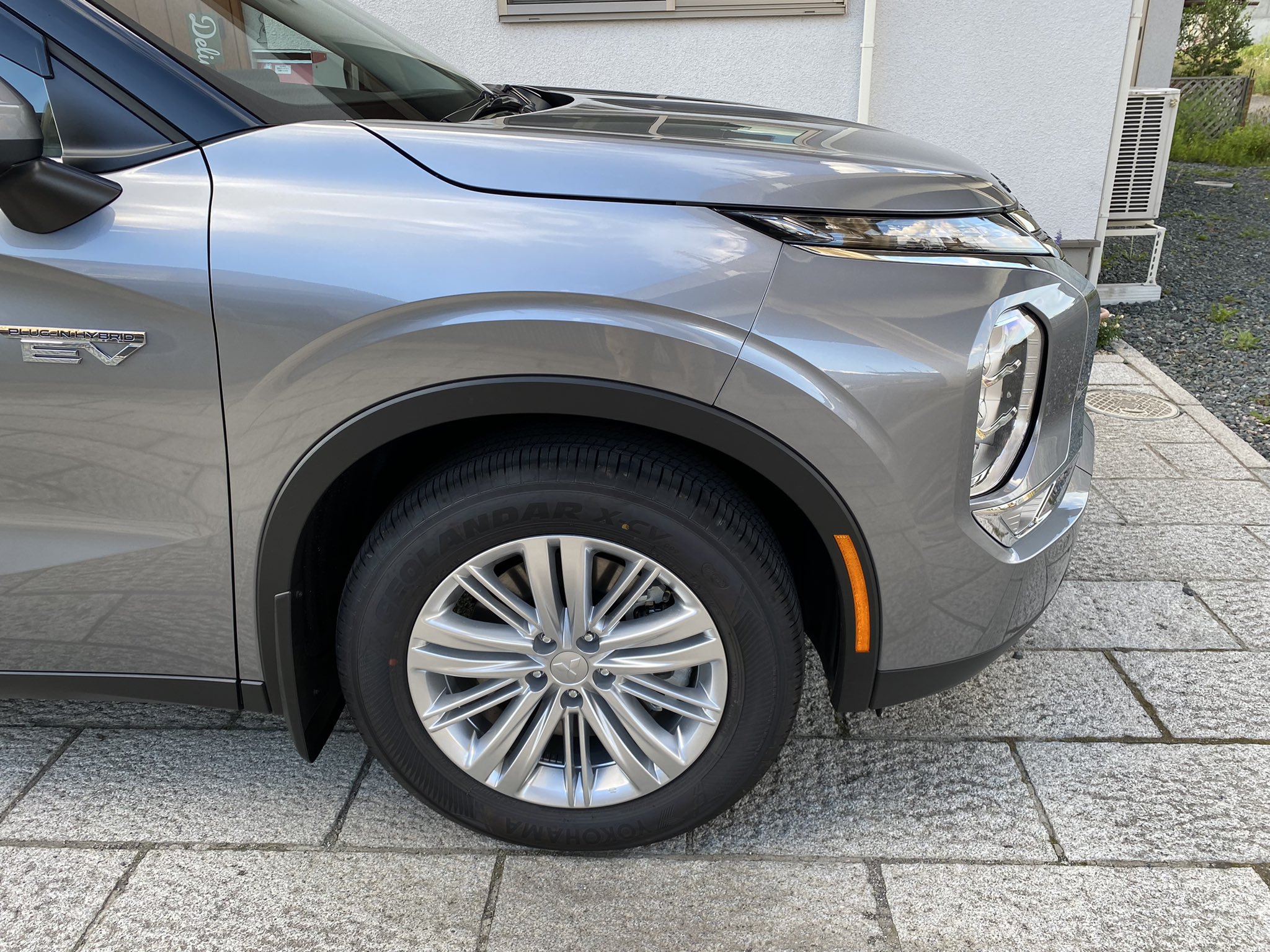アウトランダーPHEV GN0W USフェンダーモール kmms様専用】アウトランダーPHEV GN0W USフェンダーモール