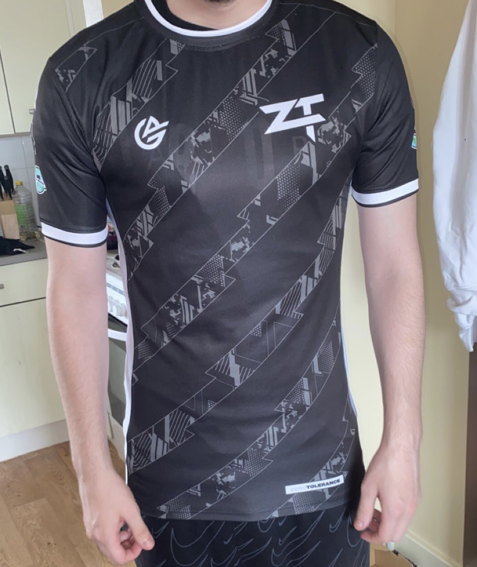 thegrimmonke319's tweet photo. So this arrived this morning! So so happy for with this. Massive thanks too @GamersApparel for making the @ZeroToleranceEU Jersey look cleaannn 🔥🔥🔥🔥 https://t.co/HDqBinwtmG