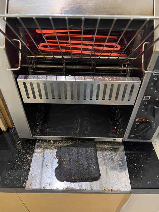 Welcome back to England&hellip; https://t.co/PVcRdGPmR8