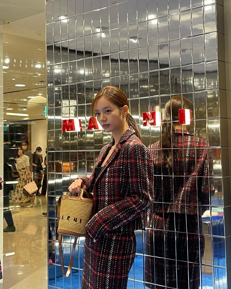 gsd_archive's tweet photo. 220702 #혜리 인스타그램
#marnionme #ad https://t.co/Van8oq0vD9