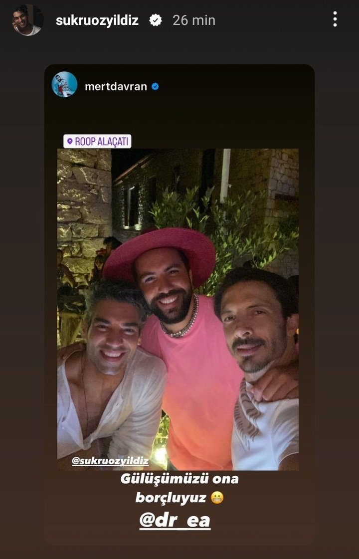 fernandaprodri2's tweet photo. ¡Feliz sábado!!🌹🤗 İyi geceler Şükrü!!❤️❤️ "Nueva historia de Şükrü" 😍😍 "Le debemos nuestras risas😬" DrEa @SukruOzyildiz #ŞükrüÖzyıldız #SukruOzyildiz @dr_ea @mertdavran #Kerem #AşkTaktikleri #AşkTaktikleri2 #TácticasdeAmor #LoveTactics #Netflix #Turquía #LatAm https://t.co/XKz35CyqdS