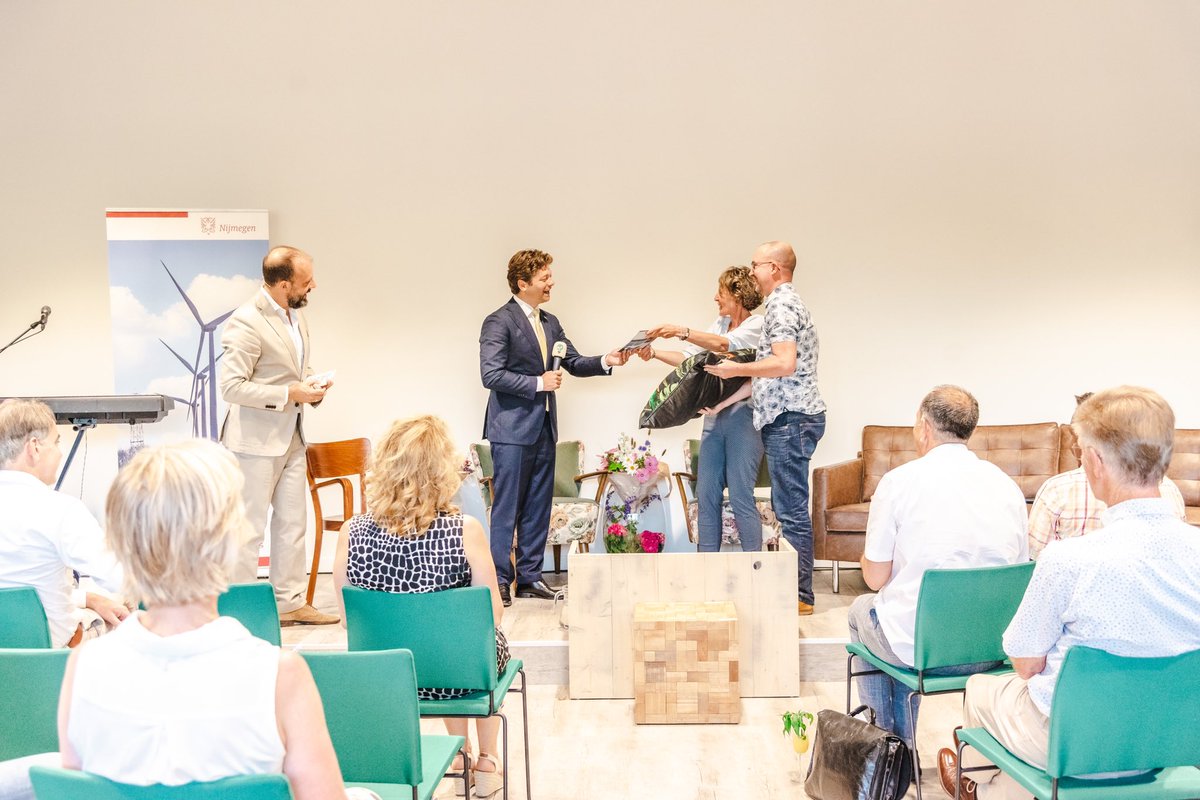 Tobias van Elferen tweet media