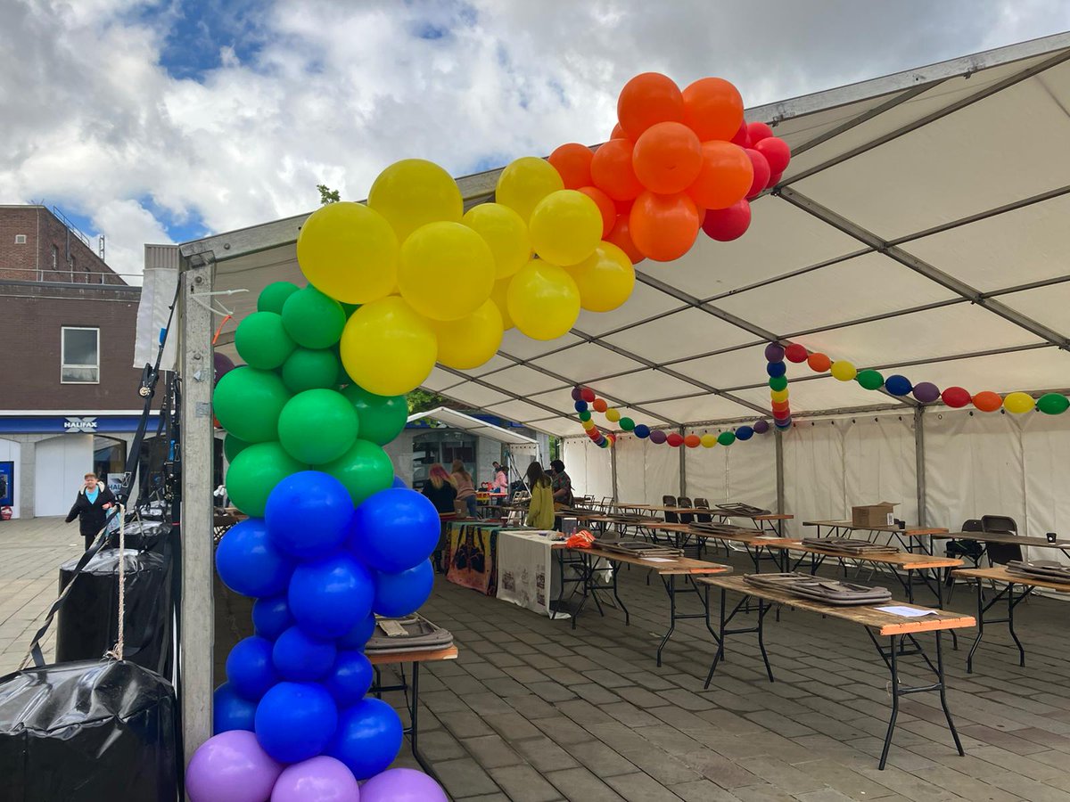 MerseysidePCC's tweet photo. 🌈 Today is @StHelensPride! 🙌

So pleased to support Pride, to celebrate our LGBTQ+ communities &amp; send a clear message our region is #NoPlace4Hate 

Come together from 12noon-4pm for the main event!

Wishing everyone a fantastic day ❤️🧡💛💚💙💜 https://t.co/imx68zbfvh