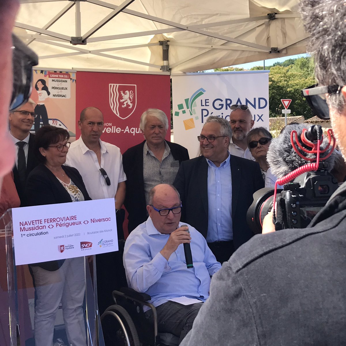 #SNCF inauguration nouvelle navette entre «Mussidan/Niversac pour + et mieux de trains. Une navette au service des territoires.Rapide, fiable et propre c’est bien <a href="/TERNouvelleAQ/">SNCF Voyageurs TER NOUVELLE-AQUITAINE</a>