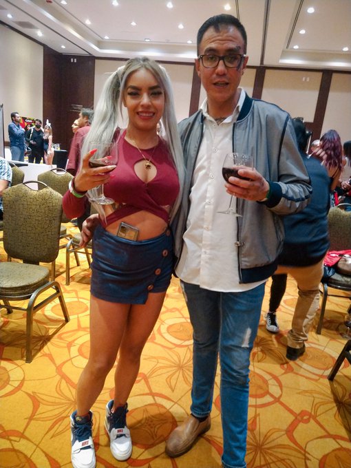 @AlexxxCandela @AlexMarinMex1 @cereza3x @Chamelsg @ViveLalexpo Aquel d&iacute;a fue reencuentro con  amigos<a class="tags" href="/tag/alexxxcandela">@alexxxcandela</a><a class="tags" target="_blank" title="On Twitter" href="/?out=eyJ0eXAiOiJKV1QiLCJhbGciOiJIUzUxMiJ9.eyJpYXQiOjE3MjQwMDQzMDQsImlzcyI6InR3cG9ybnN0YXJzLmNvbSIsIm5iZiI6MTcyNDAwNDMwNCwiZXhwIjoxNzU1NTQwMzA0LCJyZWRpcmVjdF91cmwiOiJodHRwczovL3R3aXR0ZXIuY29tL0FsZXhNYXJpbk1leDEifQ.vWRox9FEYcUp-Rwjj_yIUGPtrkEr3acTm8sgIeKoQU7KCGqvzqhhVRUp9qYzML5bPh5pzsSTsxEvZb0xnL-4VQ">@AlexMarinMex1</a><a class="tags" href="/tag/cereza3x">@cereza3x</a><a class="tags" href="/tag/chamelsg">@chamelsg</a><a href="/tag/nuevafotodeperfil"class="tags"><span>#nuevafotodeperfil</span></a>