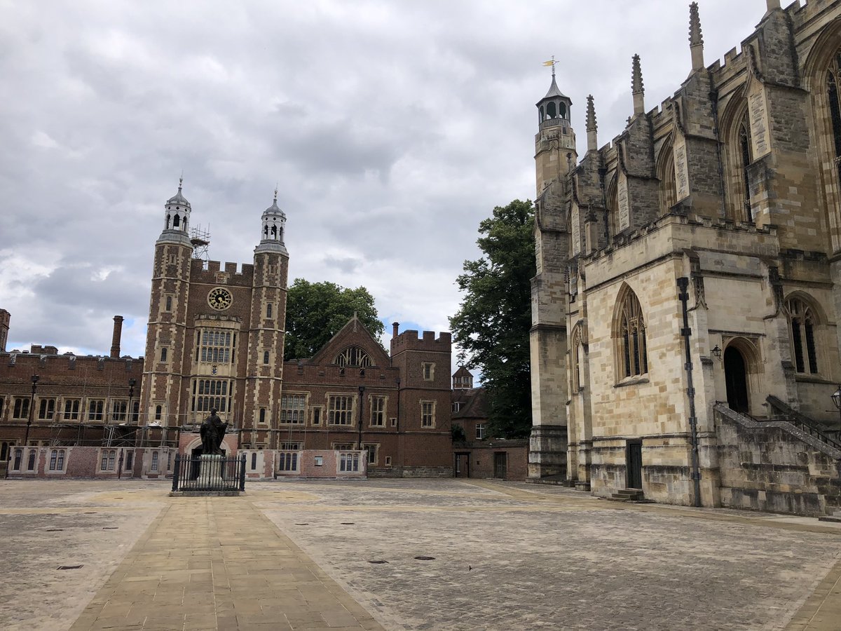 quaggia's tweet photo. Yesterday I had the most interesting tour of @EtonCollLibrary 
Thank you Stephie for your contributions to the #locationregister and your amazing insights into #englishliterarymanuscripts

#archives #rarebooks #paintedforeedges #literarymanuscripts https://t.co/mulnjW80ce