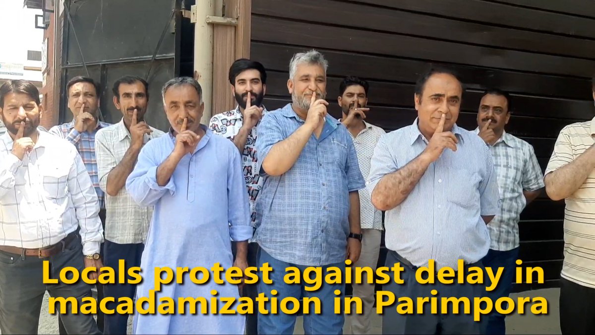 GreaterKashmir's tweet image. Locals #protest against delay in macadamization in #Parimpora youtube.com/watch?v=J-yMdM…