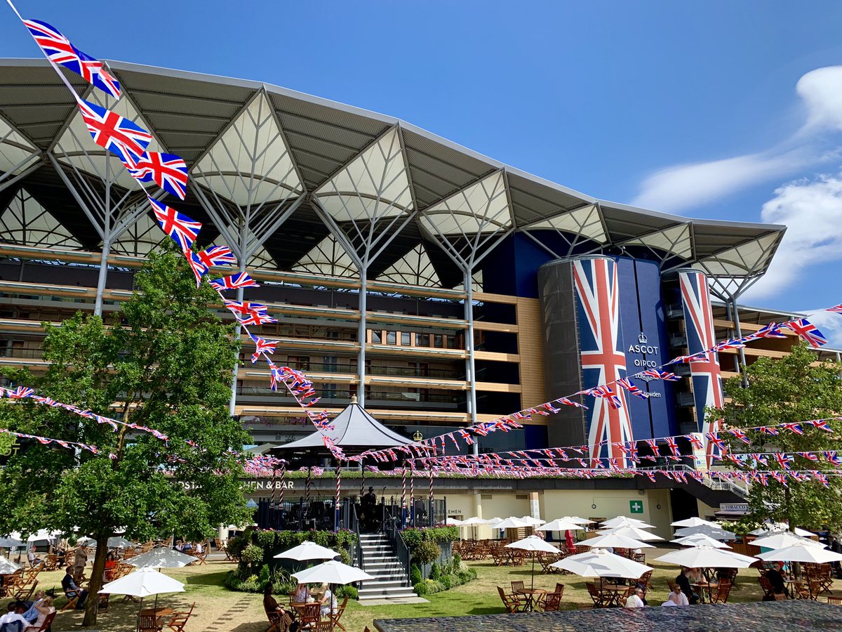 Lucas_Coppin's tweet image. 🚨 GIVEAWAY TIME 🚨

I’m giving away 4 x Tickets to Ascot next Saturday 🐎

All you have to do to enter:
1️⃣ Retweet this tweet
2️⃣ Follow @Lucas_Coppin

Winner will be announced tomorrow evening 👀

Good luck 🍀