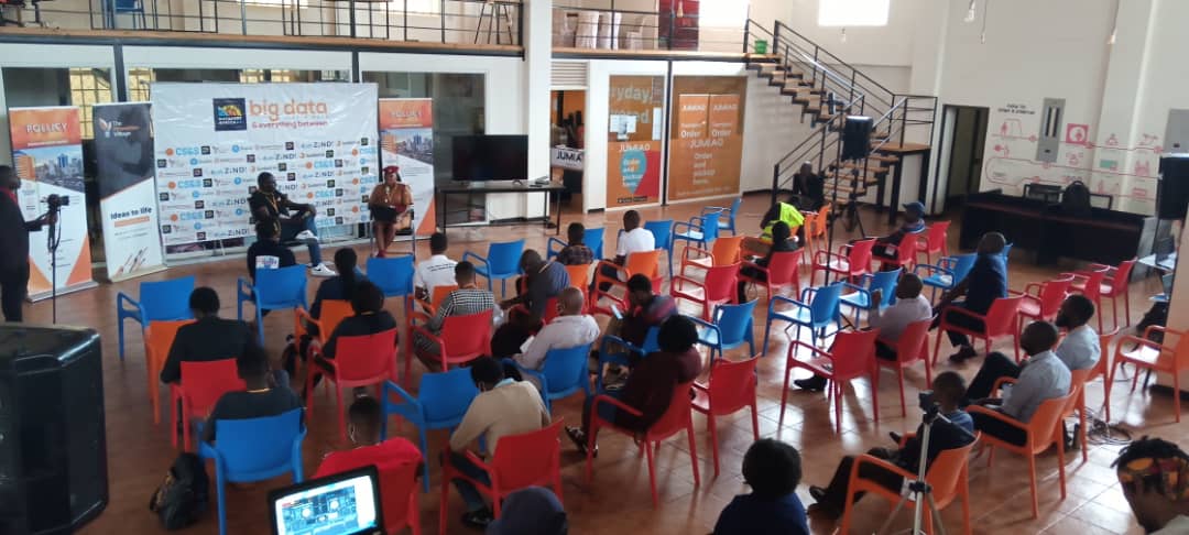 SourceCode_Ltd's tweet photo. Representing Jinja City at the #datafestkampala https://t.co/8hDu0lCOuH