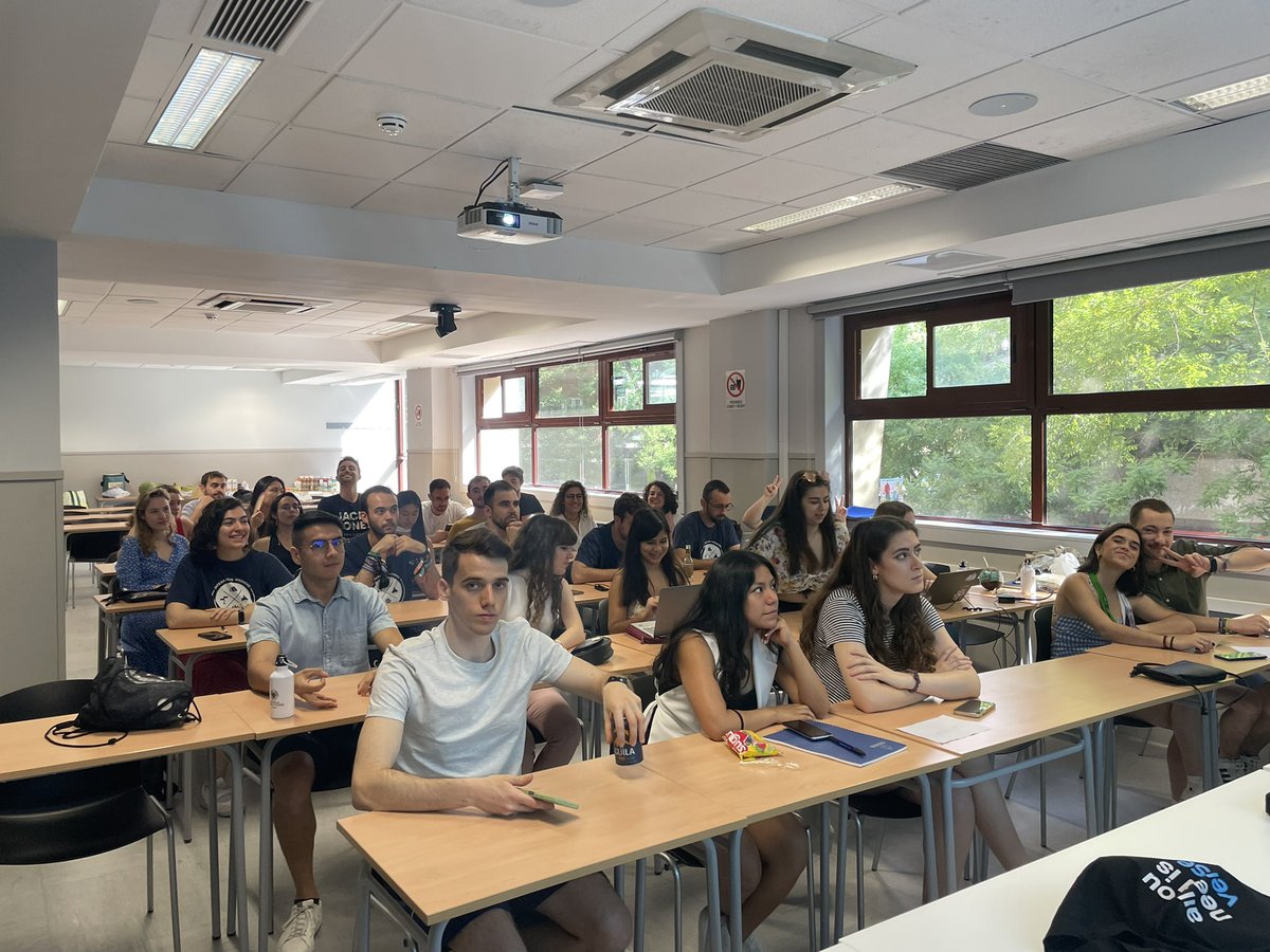 ¡Estamos en la primera Asamblea de ESN Madrid! 

Nuestras voluntarias van a debatir sobre diferentes temas para seguir trabajando juntas y próximamente formar una federación 🙌

#ThisIsESN #StudentsHelpingStudents