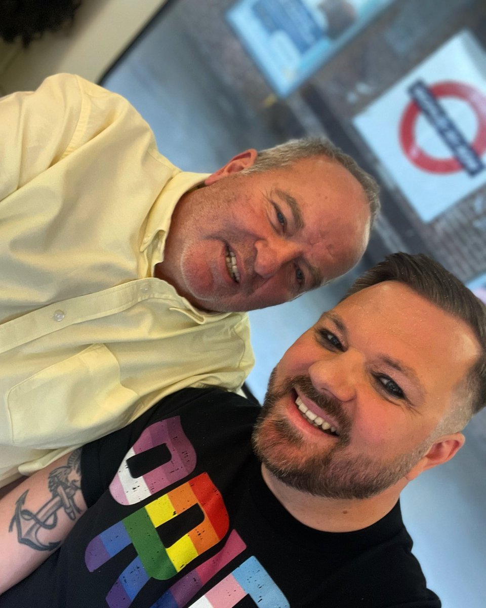 DaveChurch_'s tweet photo. On my way to #LondonPride2022 - walking with my union @NAHTnews as a proud deputy head teacher #lgbted #queered #diverseed https://t.co/Nir9rpIpRg