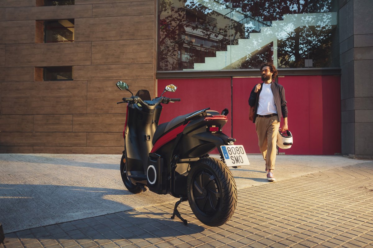 Ride electric. 

Discover where your SEAT MÓ can take you. 

Explore now: ow.ly/qfMq50JLNlc

#HatfieldSEAT #SEATMÓ