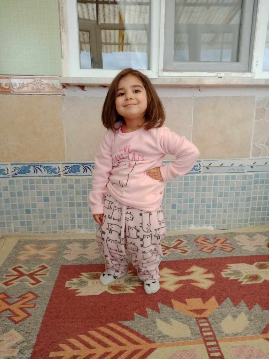 besteezell's tweet photo. Beni her halimle beğeniyormuş yağ! https://t.co/HJTbYHicp3