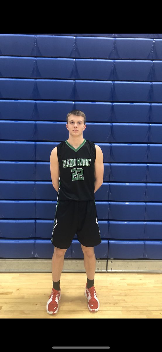Josh Jones, 6’6 185lbs , of Chatham Glenwood went off for 19 points in a win for the Magic. Josh was attacking the basket, scoring in the paint, and stepping out knocking down the 3. Josh just keeps improving every event , and is getting the attention of several colleges. 🏀👍