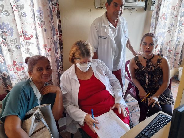 dr_villar1's tweet photo. Concluyó visita de control y ayuda al municipio #PinarDelRío en los policlinicos #TurciosLima #RaulSanchez, evaluando programas de #HigieneEpidemiologíayMicrobiologia y #ProsaludPinar ademas de fortalecer las acciones emergentes para el programa de lucha antivectorial #CubaVive https://t.co/A8nsLdUrEq