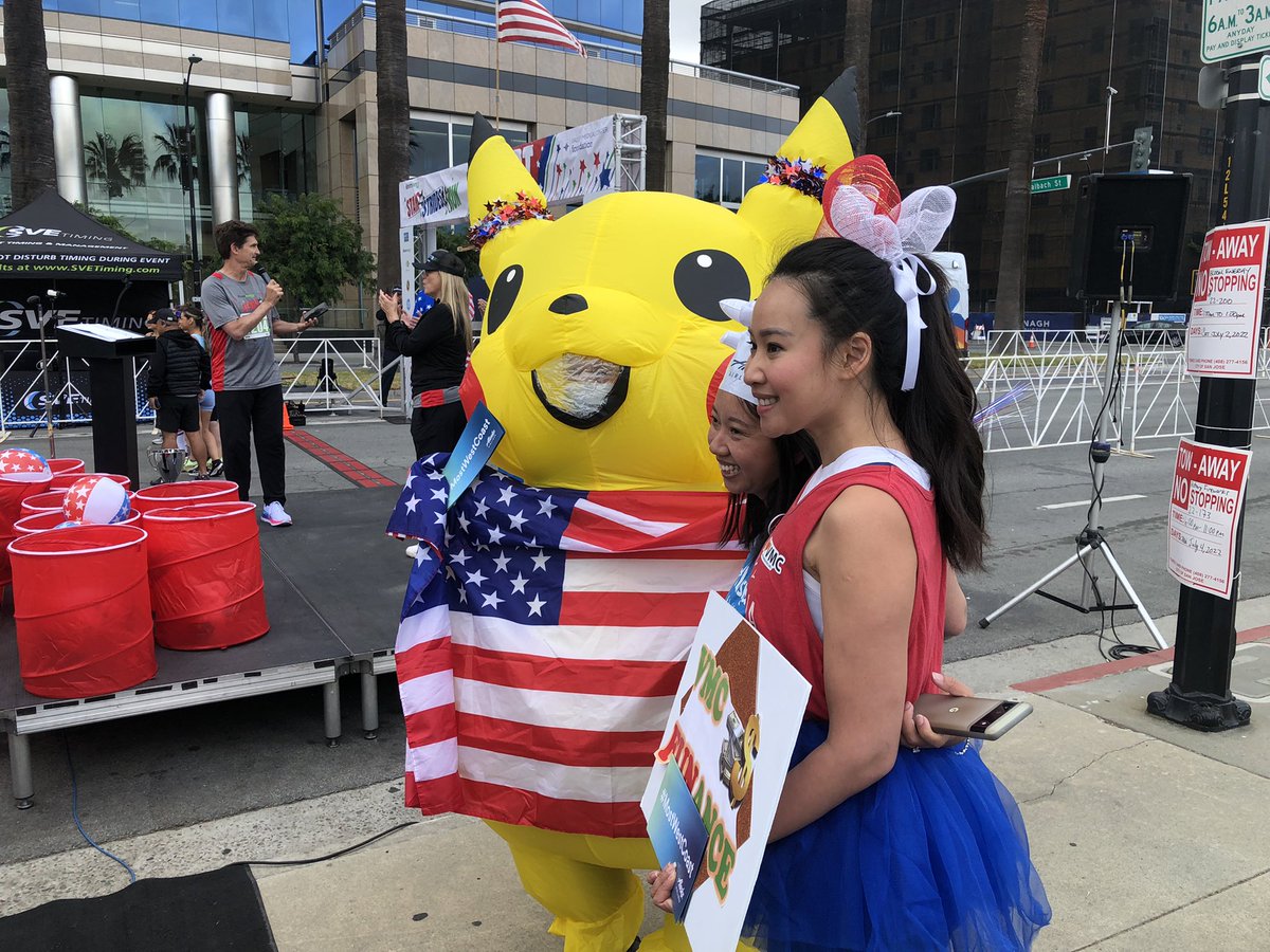 spizarro's tweet photo. At the 2nd annual #StarsandStridesRun in downtown San Jose this morning. We had a couple of good costumes in the crowd and even @SJEarthquakes mascot Q showed up (but was ineligible to win the contest)! https://t.co/HIII038QLX