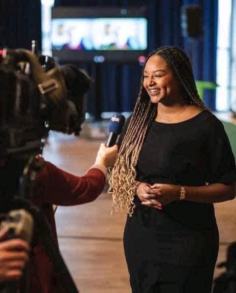 PACOEsonoM's tweet image. Congrats 🎉 to @aminajxx daughter of #Malian 🇲🇱 refugees to become the #FirstBlack member of a state gov in #Germany 🇩🇪Touré has been appointed Minister of Youth, Health and Social Affairs, becoming the first Black person to hold such a position in any of Germany's 16 states.