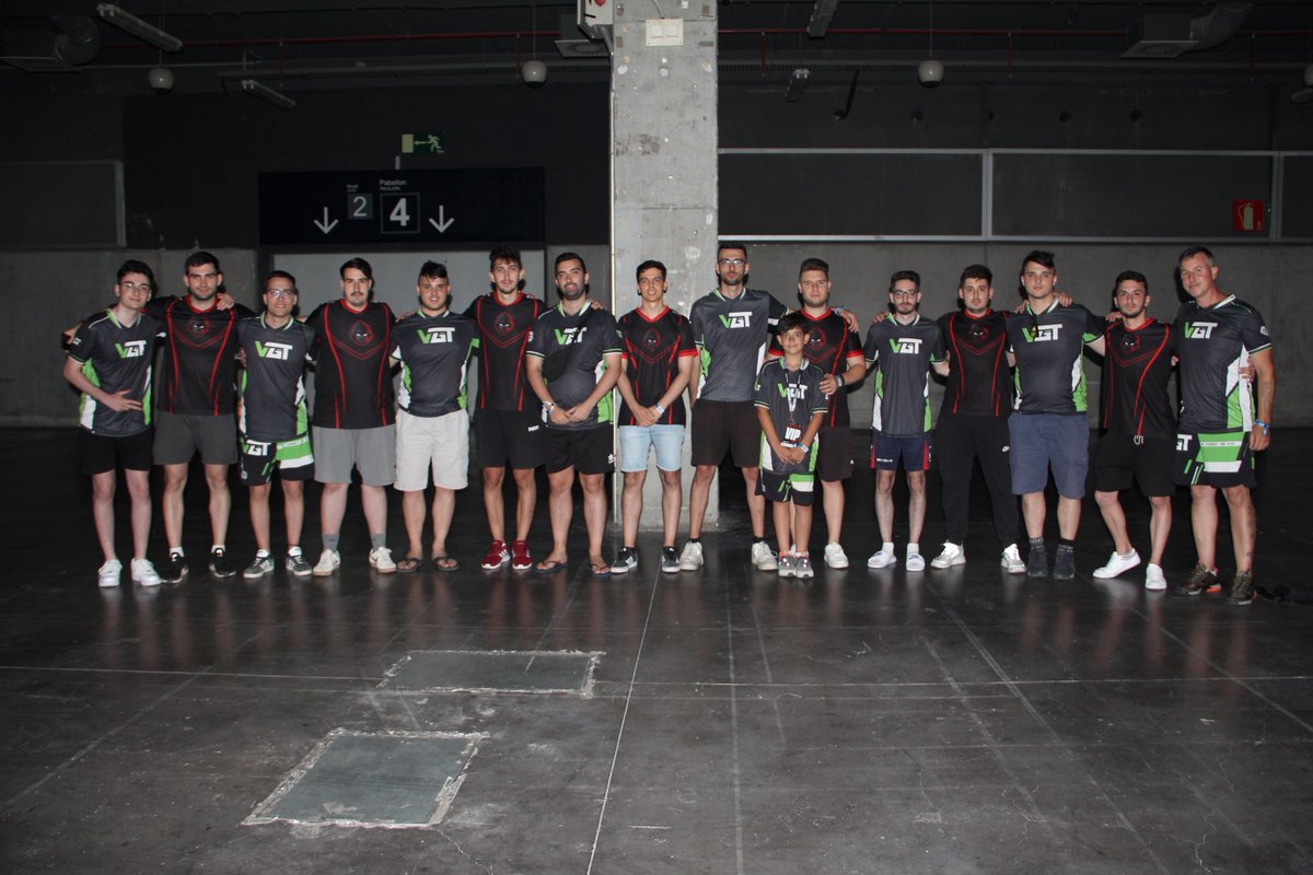 Porque lo importante de todo esto es la amistad ❤️💚 <a href="/INTRUXesports/">INTRUX Esports</a> <a href="/VivoGamerTeam/">VGT</a>