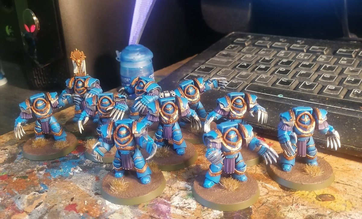 timus666's tweet image. Courage and honor brothers and sisters! A batch of #warhammer #gamesworkshop #horusheresy #ultramarines done and waiting on some transfers.