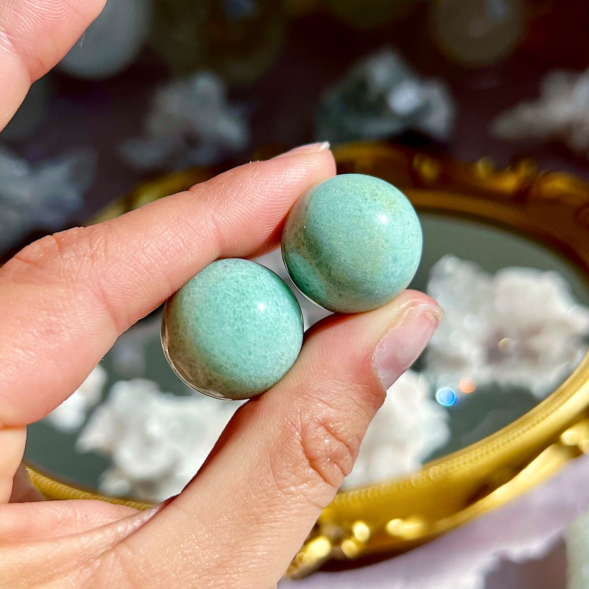 GroundedEssence's tweet photo. ✨GIVEAWAY✨

TWO Lucky People will win one of these Green Aventurine Spheres! 🍀 Great for Abundance and Positive Energy! 

How to Enter:
✨Follow @GroundedEssence 
✨Like and RT this post
✨Tag a friend 

💥Winner will be announced on 7/7💥 https://t.co/IxqNfbxQ8P