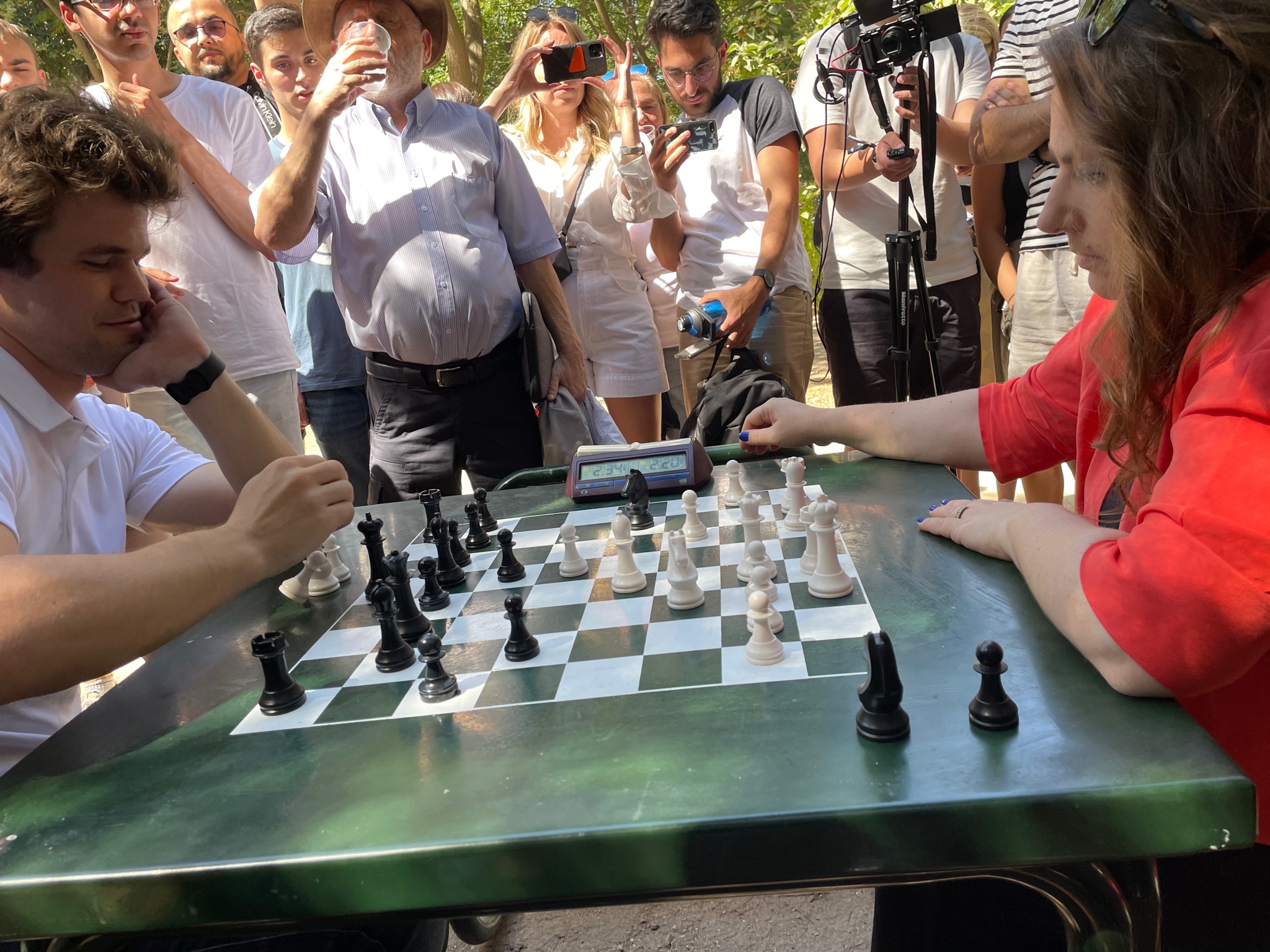 Judit Polgar on X: ✈You've just arrived in Madrid and what happens?!😀❤  #ChessConnectsUs #ILoveChess #ChessIsFun #ChessSummit / X