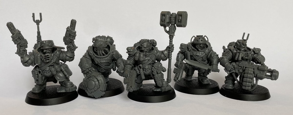 andrewforrest's tweet photo. First five of the Ratling Engineer Space Corp. done - Repairs, pest control and valet service at at reasonable prices … #WarhammerCommunity #Necromunda #warhammer40k https://t.co/hRLe8YnmRj