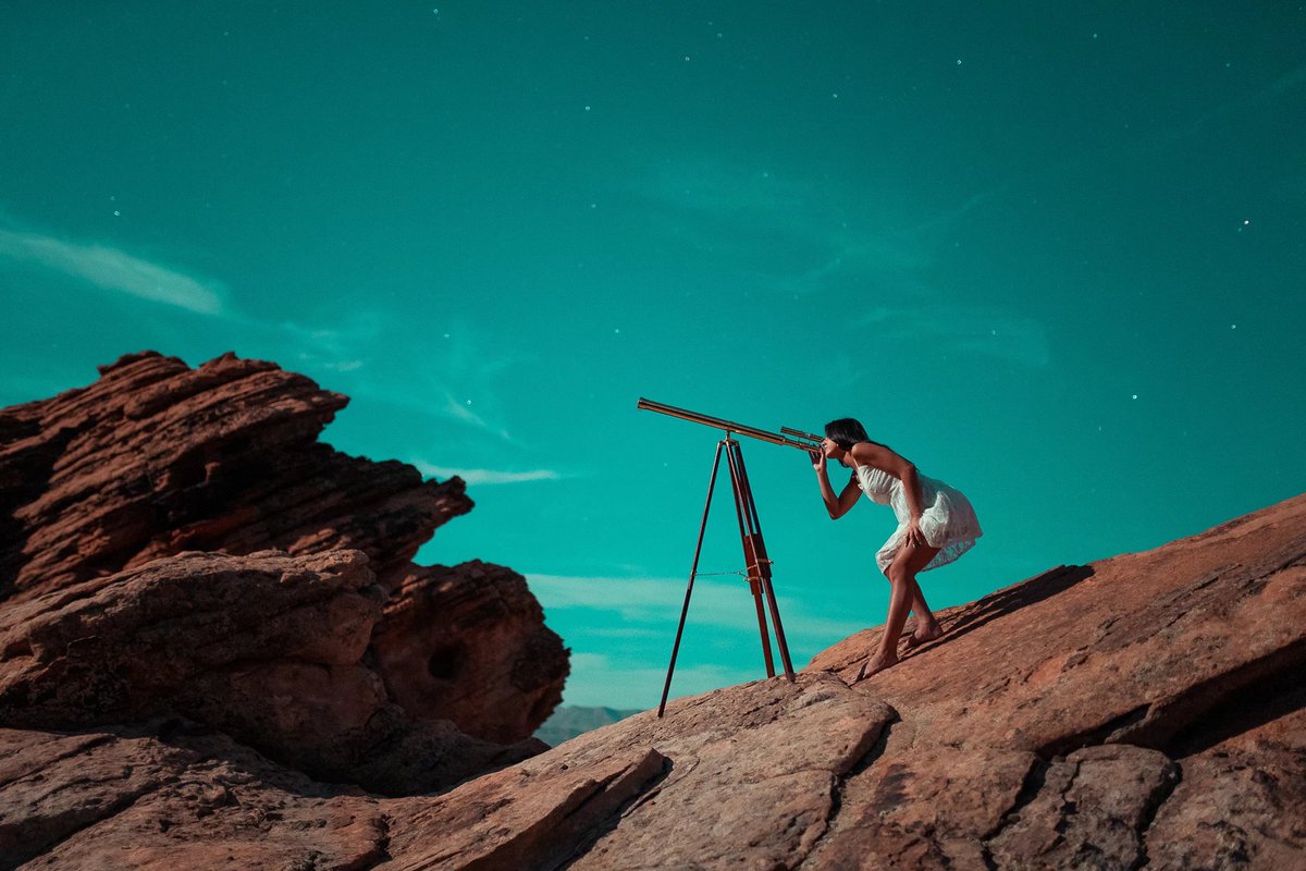 On #WorldUFODay we are keeping our eyes to the sky to see who or what might be out there 🪐  

Do you believe in aliens 👽? Let us know in the comments 👇

📷 by <a href="/artuphoto/">Art U Photography</a>'s Ben Braten.