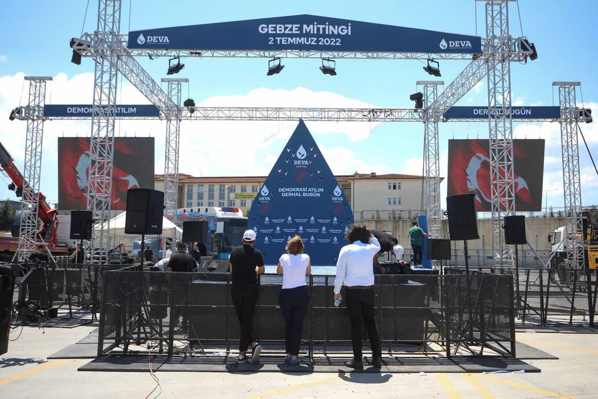 devapartisi's tweet photo. Gebze'de hazırlıklar devam ediyor. Alanımız 18.00'deki büyük buluşmaya hazırlanıyor.

#GebzeMitingi https://t.co/XXpp2AcdYI