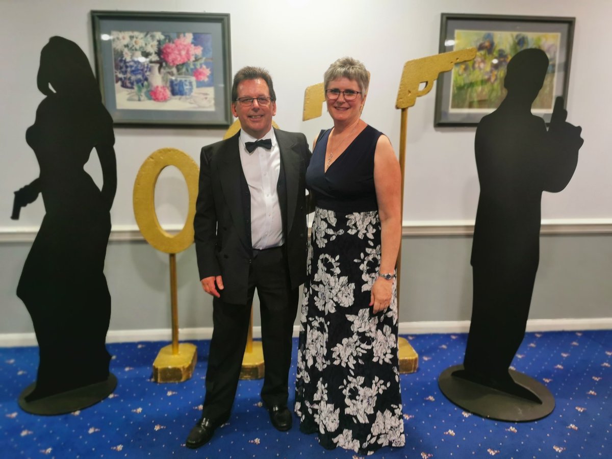 Sandhurst8505's tweet photo. Congratulations to last year's WM for an outstanding ladies evening. The James Bond themed event raised just under £1000 for Festival 2023 @BerksPGL @BerksPGM https://t.co/ZhglcTfzrJ