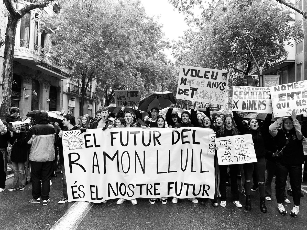 clarariera_'s tweet photo. Fins aquí 💙🖤💙
@CMURamonLlull https://t.co/sojGyhV8WD