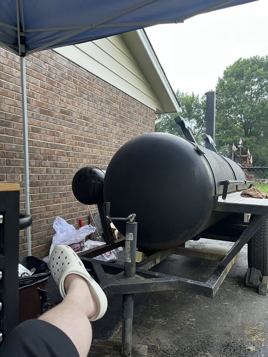 mattroberts513's tweet photo. If you ain’t smoking 6 racks of ribs in @Crocs what are you even doing?!? https://t.co/eI4BDYxQYh