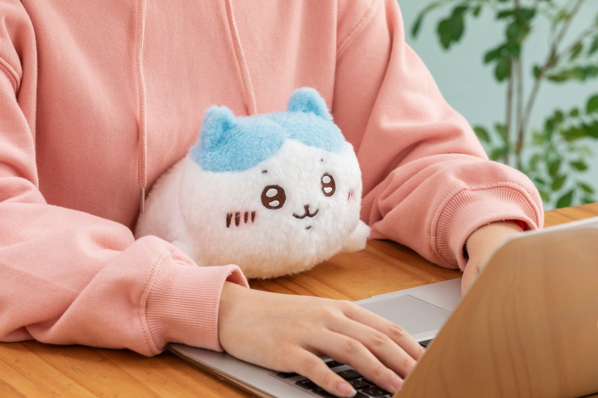 ちいかわ ほわほわマスコット（ハチワレ） | ちいかわマーケット